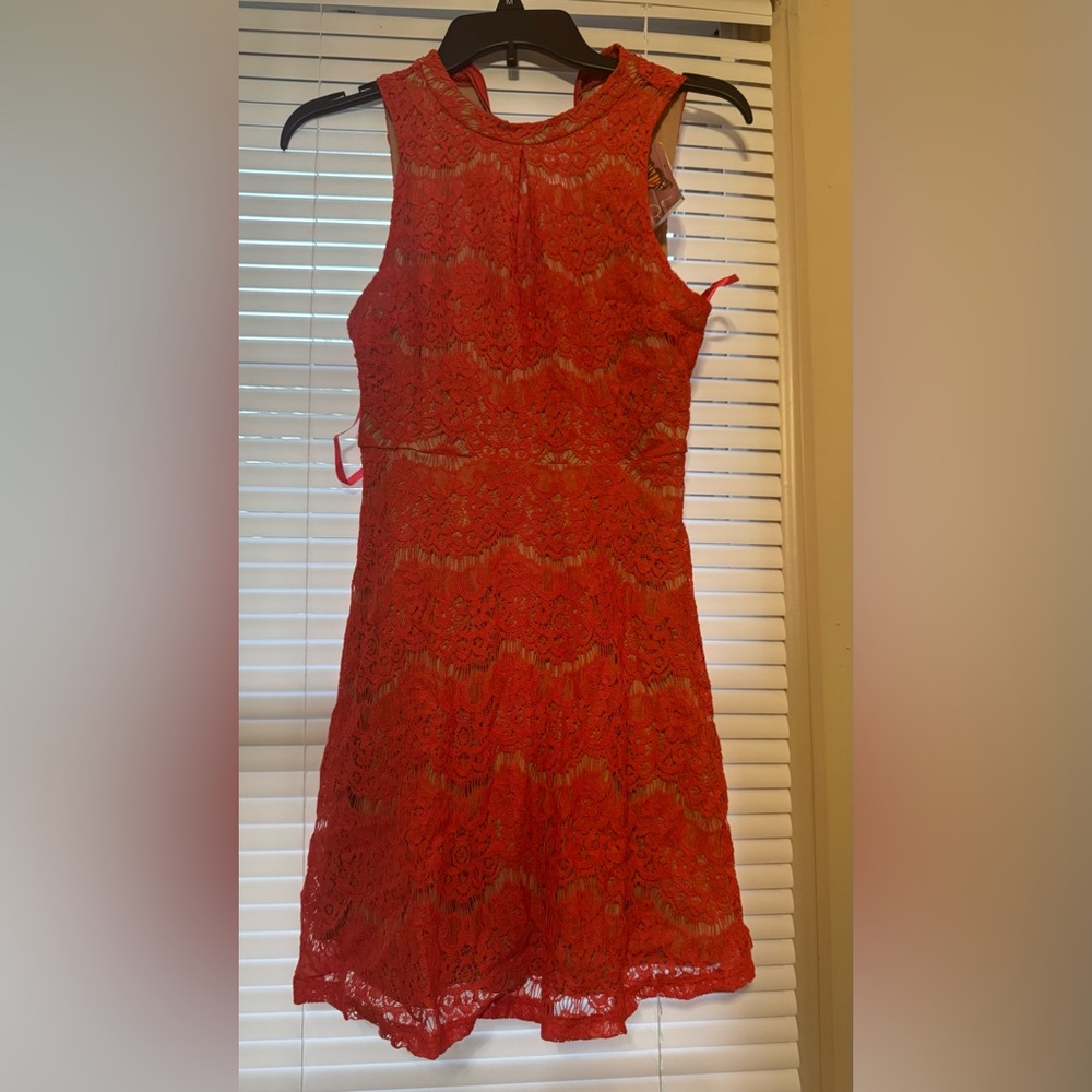 Red Lace Sleeveless Dress